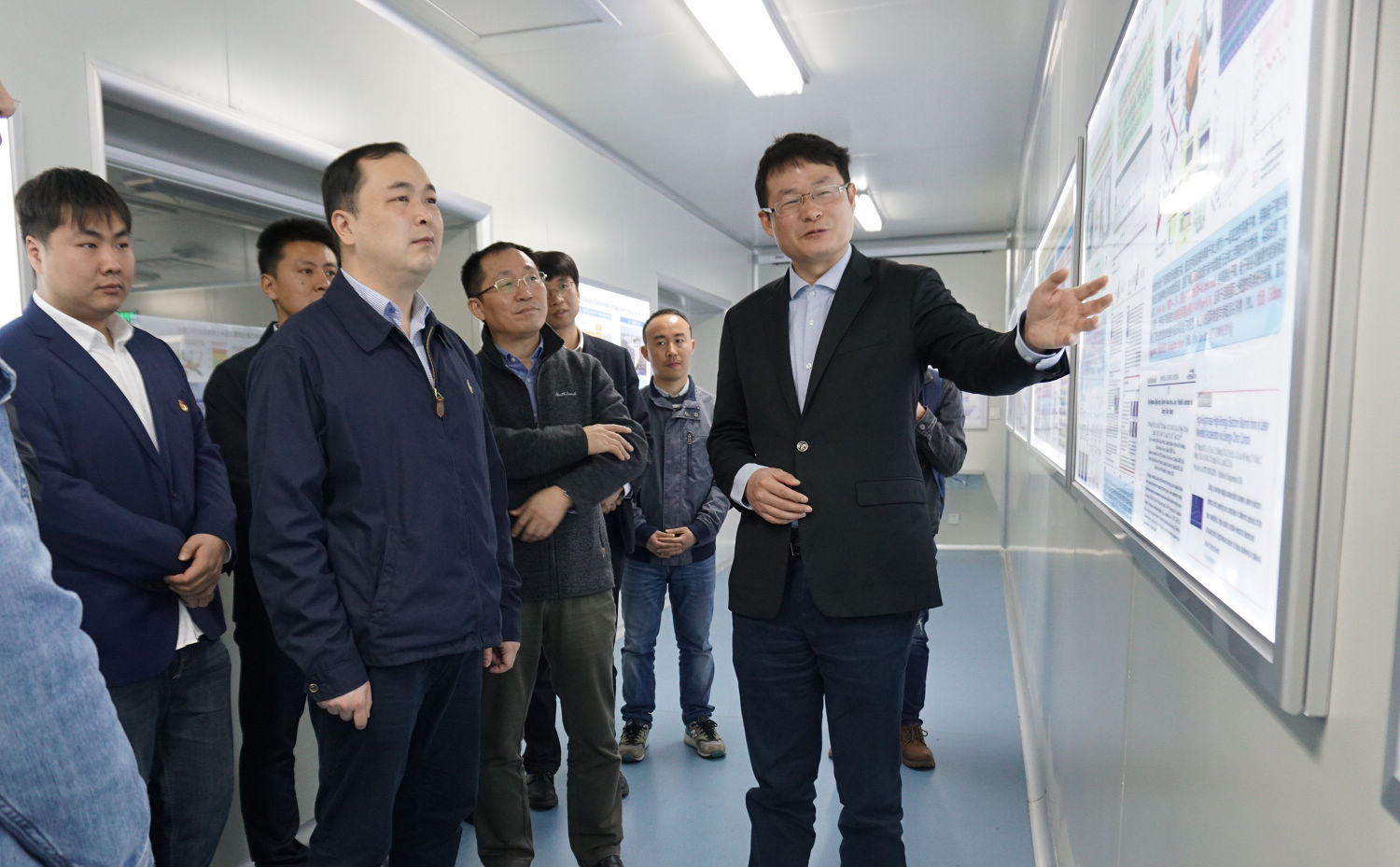 中国科学院上海光学精密机械研究所-上海团市委副书记邬斌一行来所
